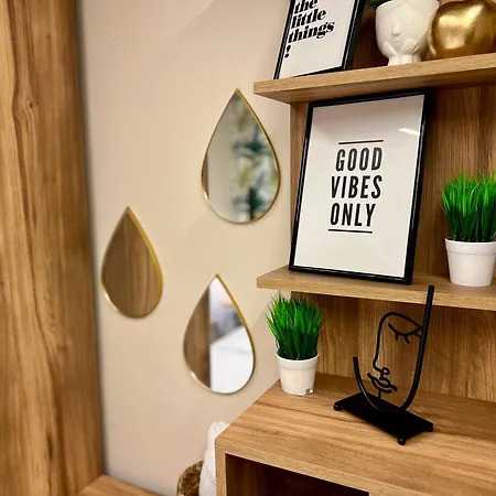 Nj Luxury Breeze Apartament *